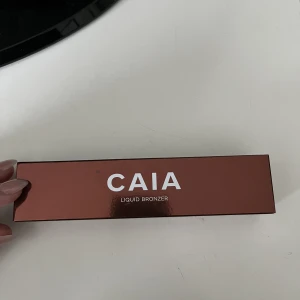 Caia Liquid bronzer ( färgen Cape Town ) - Helt ny och inte öppnats ur förpackningen. 