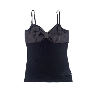 Svart linne  - Kontakta vid intresse <3