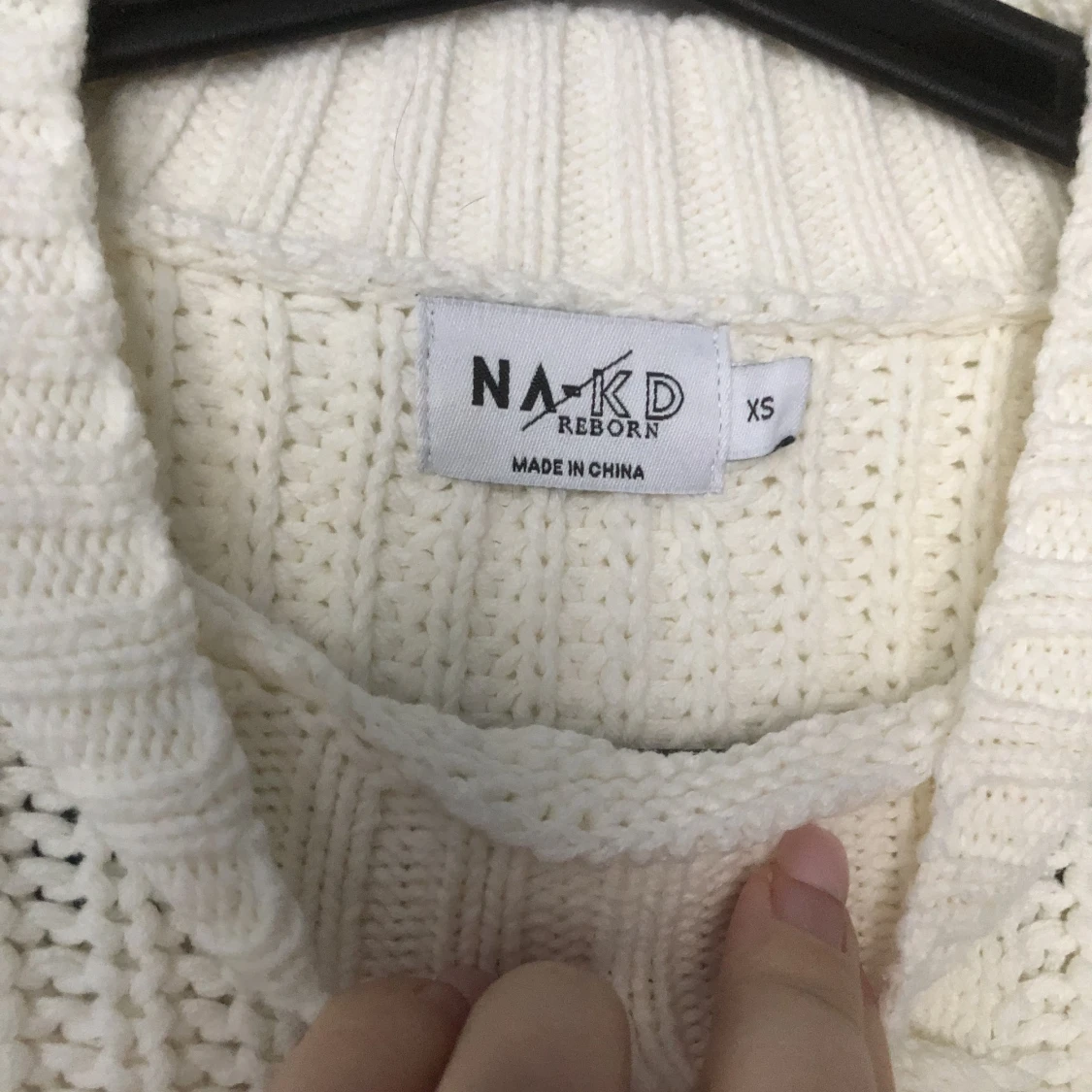 Stickad tröja croppad - 90