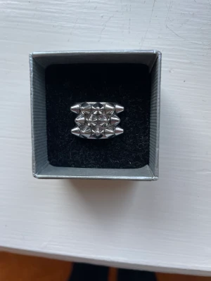 Edblad ring - Supercool ring från Edblad i nyskick! Storlek 17,5💓 