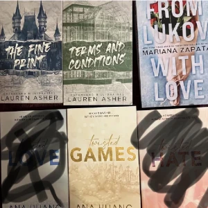 böcker - säljer dessa böcker 70kr styck⭐️betalning via swish! frakt:60 dyrare vid köp av fler💗har läst alla använt skick kan ha stryckt under quotes men vet ej vilka så det är bara att fråga!🫶💗alla är kvar nu!💝