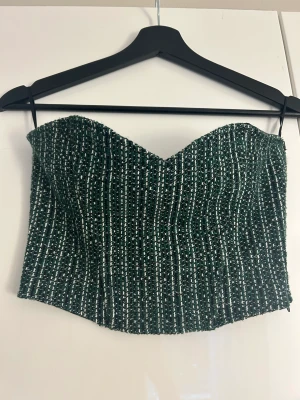 Zara topp - Topp från zara, aldrig använd