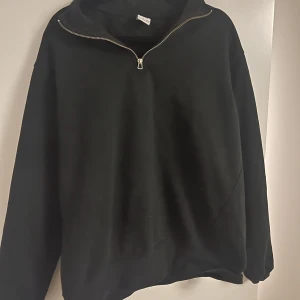 Zara halv zip - Mörkgrön zara halv zip!