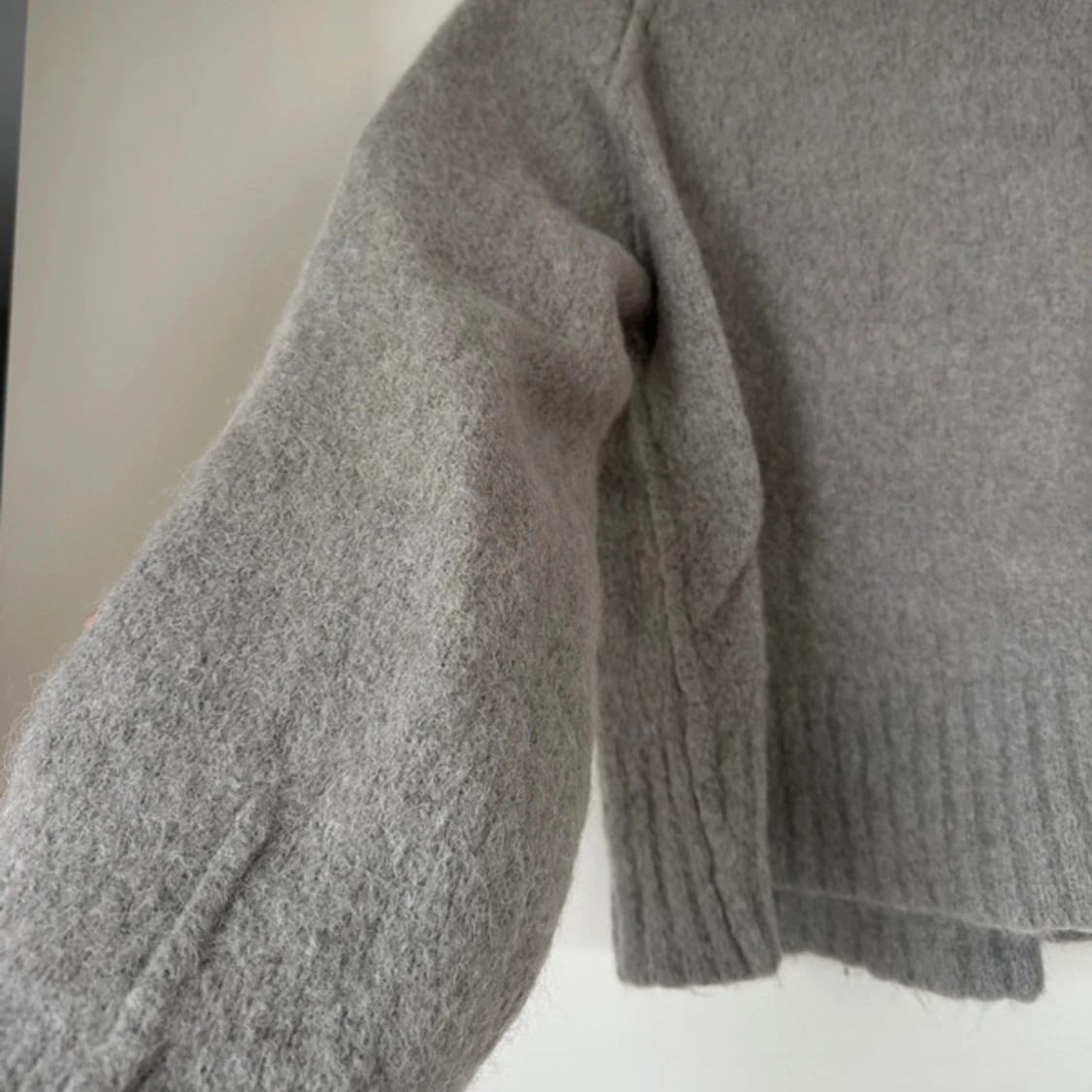 Stickad tröja- Rodebjer - 91