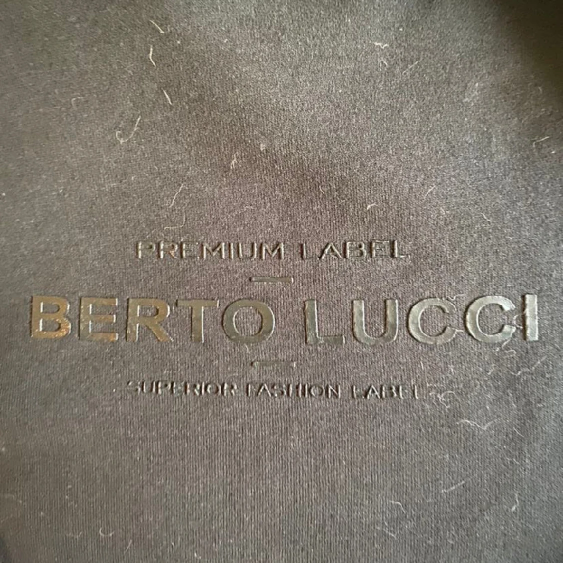 Tröja säljes  - 90