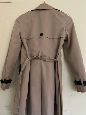Trenchcoat  - Trenchcoat från London okänt märke 