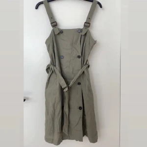 Snygg skjortklänning - Säljer denna väldigt snygga skjort klänning, super snygg! Väldigt bra skick/Nyskick