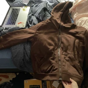 Huvtröja - Inte min stil längre^^