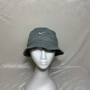 Vintage Nike bucket hat från 90tal i fint skick 