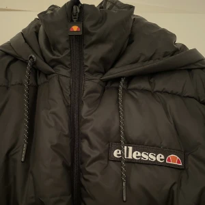 Ellesse puffer jacket - Cropped puffer jacket 