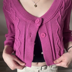 kofta - mysig och fin kofta som dessvärre aldrig kommer till användning. 