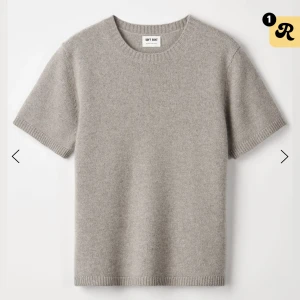 Soft goat tröja - Säljer min jättefina soft goat tröja som tyvärr inte kommer till användning. Nypris 2195kr💕 Inga defekter alls💗