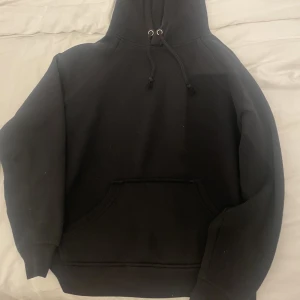 Bikbok hoodie - Bikbok hoodie storlek xs. Kommer ej till användning 