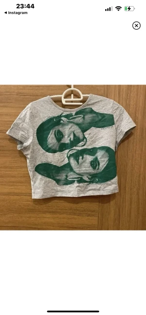 Crop top - Strl M men passar även S. 