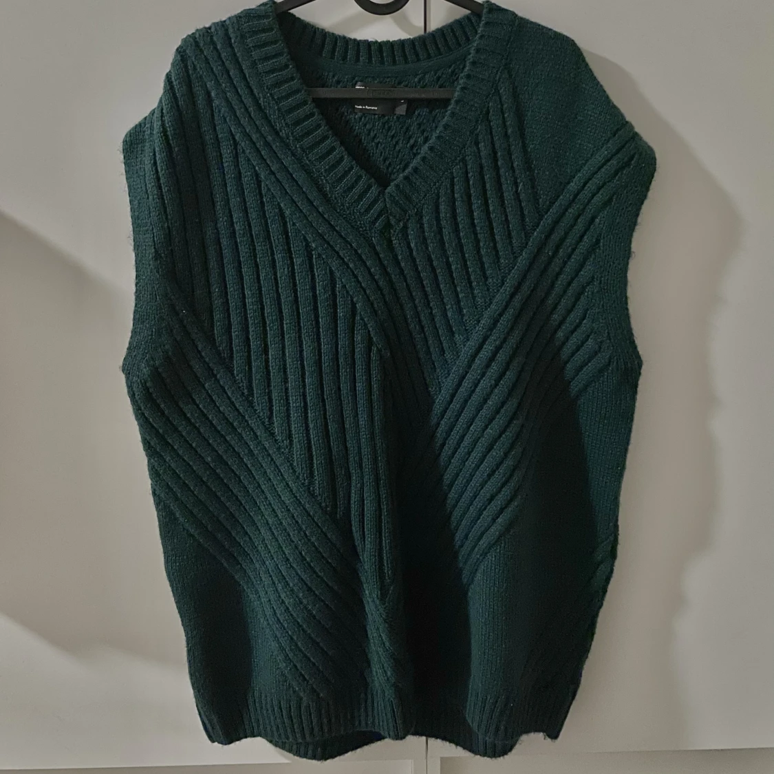Grön ribbstickad väst