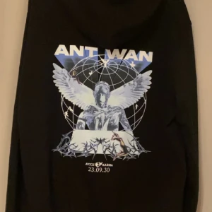 ANTWAN HOODIE  - SÖKER ANTWAN HOODIE L ELLER M