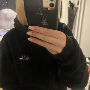 Hov1 merch - Säljer min hov1 merch nu för den aldrig kommer till andvändning längre. Köpt för några års sedan och säljs inte längre 