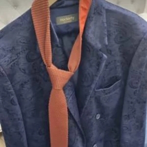 Herr kostym - Strl L  Använd 1 gång