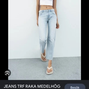 Mid waist jeans - Jättefina jeans men dem är för långa på mig💗
