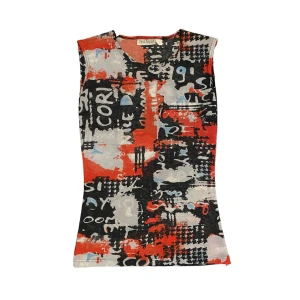 Mesh linne med tryck - Så coolt linne i mesh tyg med unikt tryck! I toppenskick och figursydd. Skriv privat vid frågor och intresse☺️💖