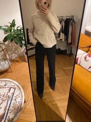 Kostymbyxor - Kostymbyxor med perfekt passform, gediget material 👾