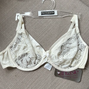 Ny bh från provkollektion storlek 80B - Ny bh från fransk provkollektion märket heter Fantasie 