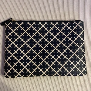 Marlene Birger kuvertväska - Nyskick köpt för 1035kr