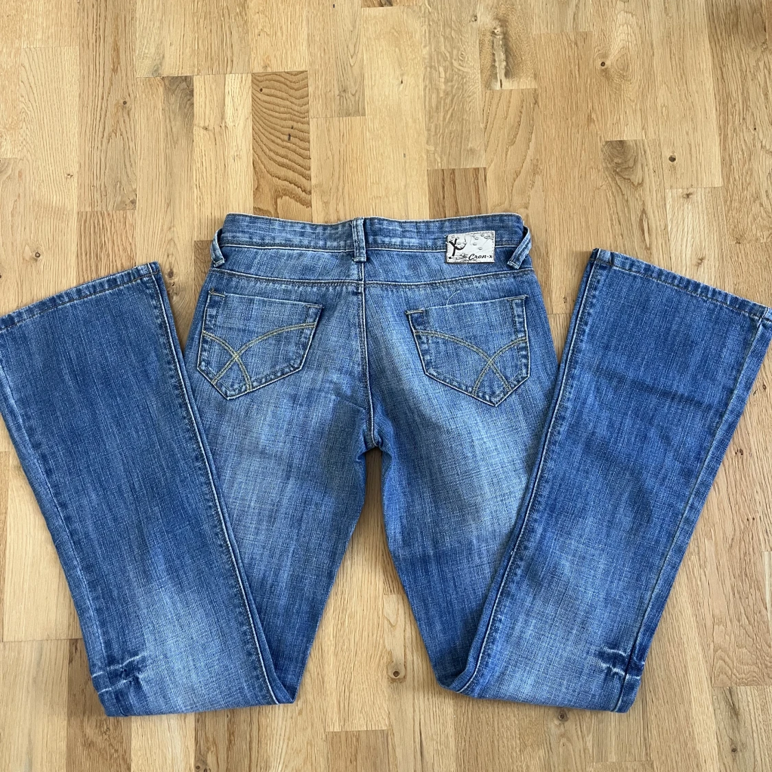 Lågmidjade bootcut - 90