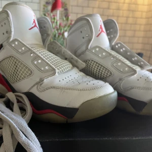 Jordan mars 270 - För små för mig. Storlek 39. Inte fast pris.  Dm för mer bilder 👍