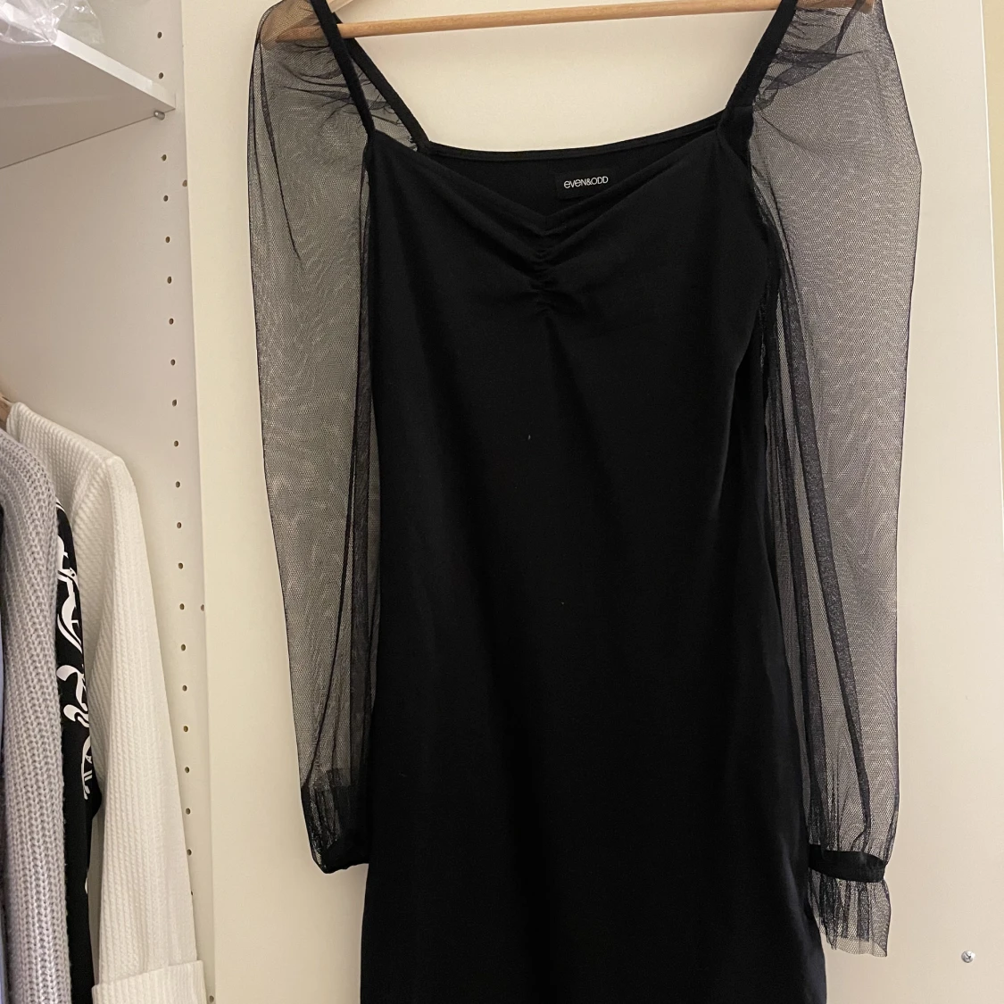 Svart klänning - 91