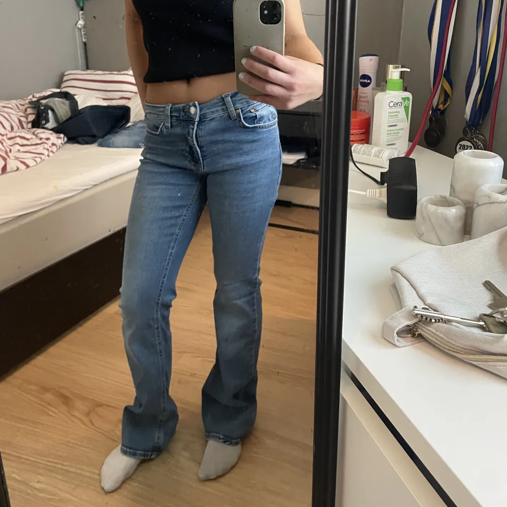 Super fina jeans från Gina som inte kommer till någon användning. Jeans & Byxor.