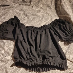 Off shoulder top - Superfint skick