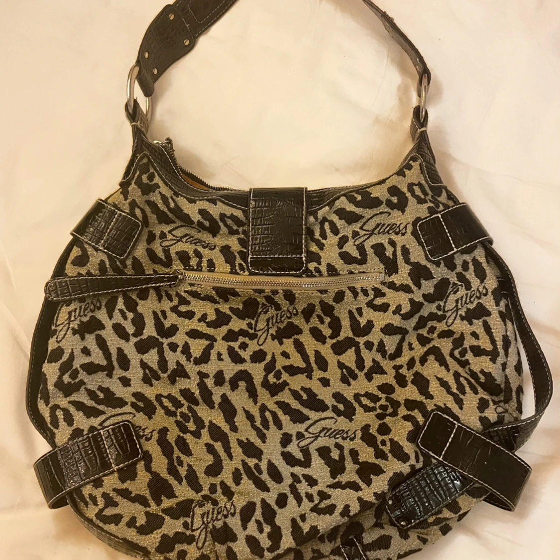 Guess väska  - 90