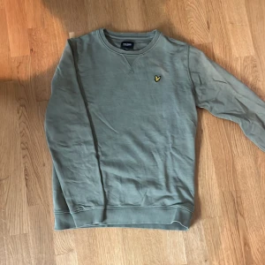 Lyle & scott tröja  - Bra skick 