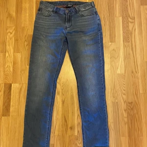 Armani jeans  - Storlek 29/34