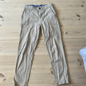 Chinos 146 - Ett par välldigt sköna chinos från cubus