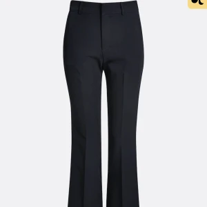 Kostymbyxor  - Kostymbyxor i Stl XS som har används fåtal gånger, liite för långa för mig som är 158. 