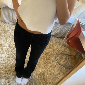 LTB jeans - Slutsålda lågmidjade bootcut jeans från LTB, köpta på Zalando för 900kr. Storlek 25/34! 💕