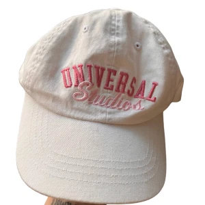 Vintage keps - Bra skick, använd några gånger. Pm för fler bilder eller frågor :) 