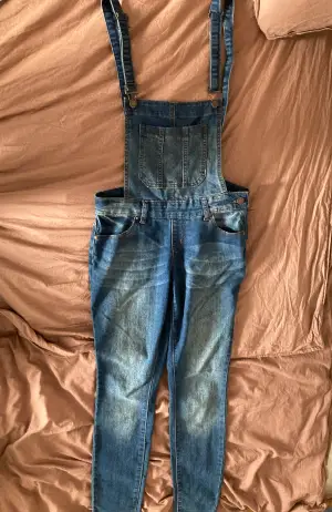 Denim dungaree/ overall Size 8 (small) Smoke and Pet free home.  