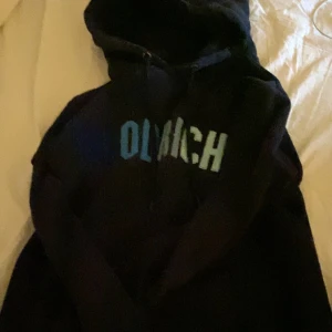 hoodrich - Säljer min hoodrich tröja i strlk S för 450 kr då den är ganska använd, inga skador förutom på ens snöret 