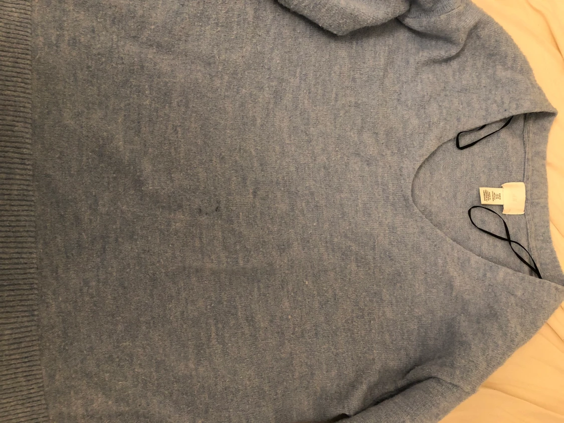 Blå stickad tröja  - 90