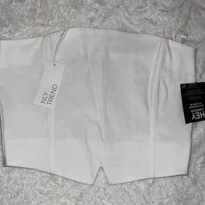 Corsett  - Helt ny corsett från Nelly, endast testad. 