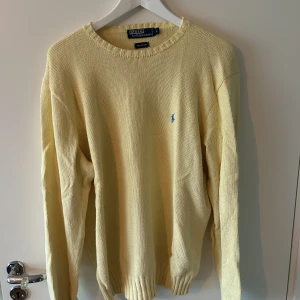 Ralph lauren - Gul Ralph lauren stickad tröja 
