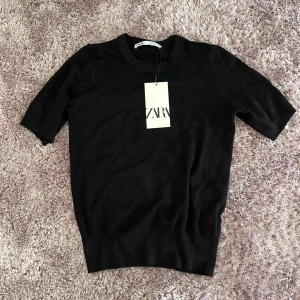 Zara topp - Zara topp i nyskick ❤️köpt för 300