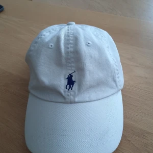 Ralph lauren keps - Super snygg ralph lauren keps som är nästa helt oandvänd nypris ca 500