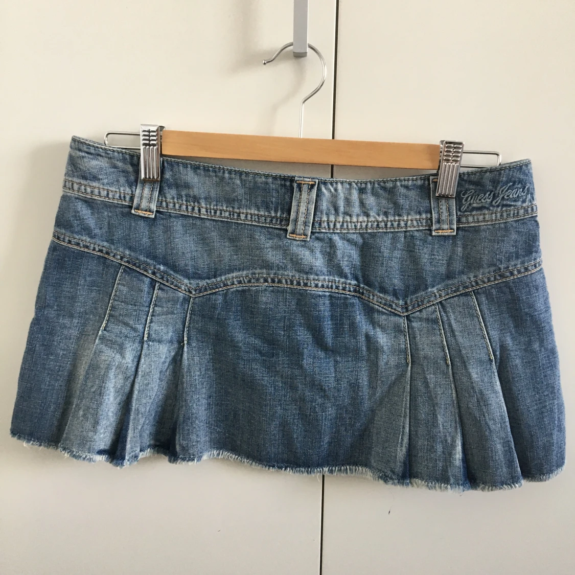 Minikjol i jeans från Guess - 90