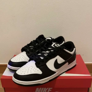 Panda dunks - Storlek 41 som helt nya , kvitto tillkommer , Inga fel på dessa skor