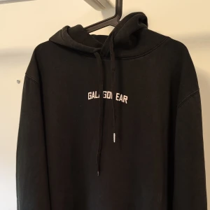 Huvtröja från Galagowear - En Huvtröja från Galagowear! Väldigt bra passform, med små fickor istället för känguruficka på magen.