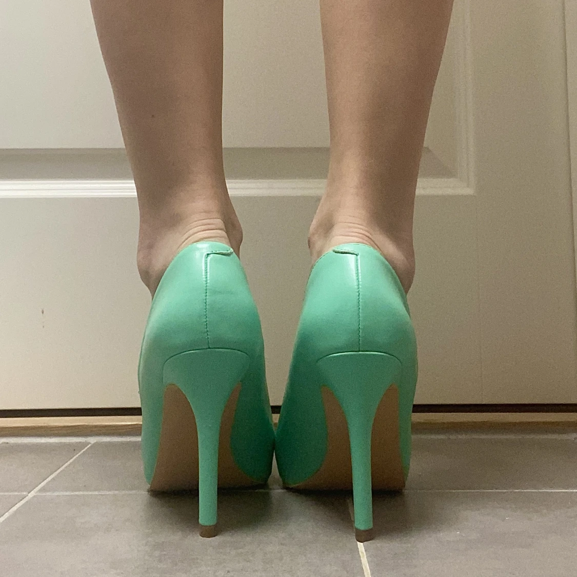 Oanvända klackar - 91